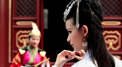 蕉城美女古装cos“笑傲江湖”