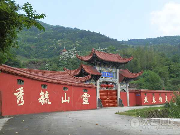 天堂很远，灵山很近……